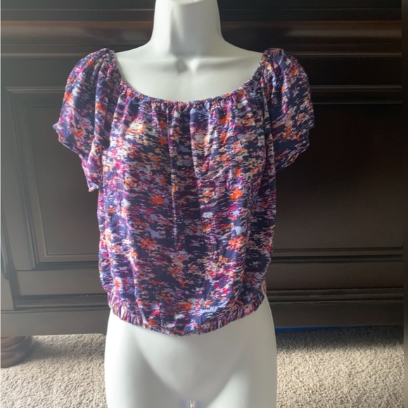 Colorful Summer Blouse - Picture 2 of 4